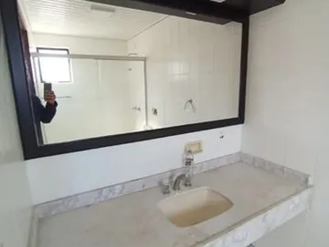 Imagem 2: Aalugo Ap. 04 Quartos Próx. Senior
