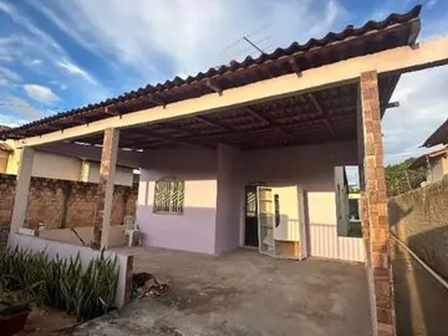 Imagem 4: Aluga-Se Casa no Centenário com 2 Quartos, Piscina, Sala e Cozinha Americana