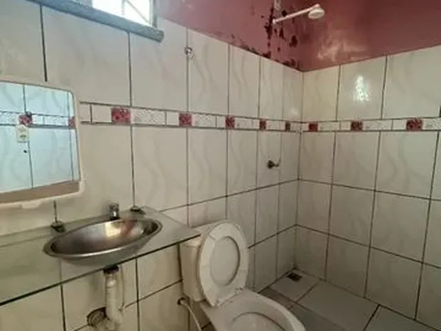 Imagem 11: Aluga-Se Casa no Centenário com 2 Quartos, Piscina, Sala e Cozinha Americana