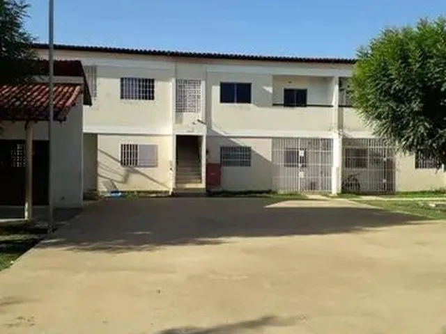 Imagem 1: Apartamento com 2 Dormitórios para Alugar, 48 M² por R$ 550,00/Mês - Santo Antônio