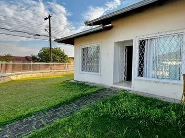 Imagem: Casa de Esquina Averbada Possui 71 M² com