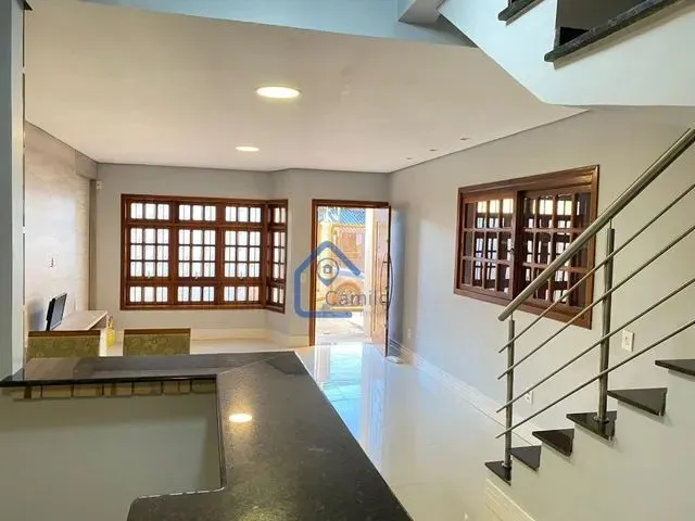 Imagem 4: Amplo Sobrado no Bairro Mato Grande, Canoas