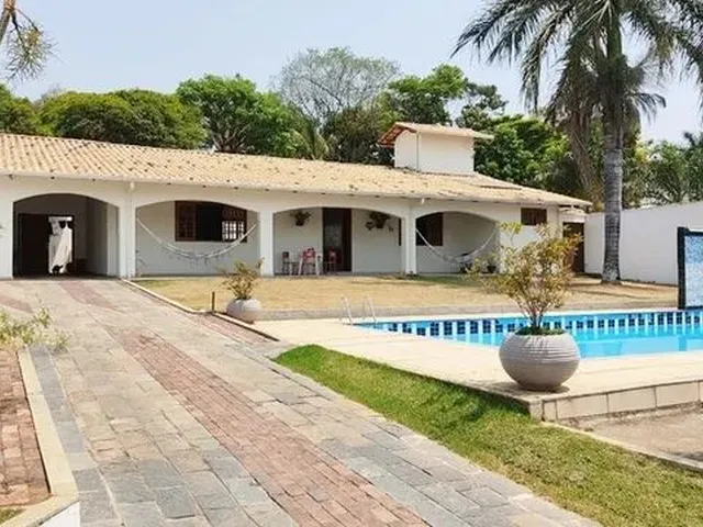 Imagem: Casa À Venda, 3 Quartos, 2 Suítes, 6 Vagas