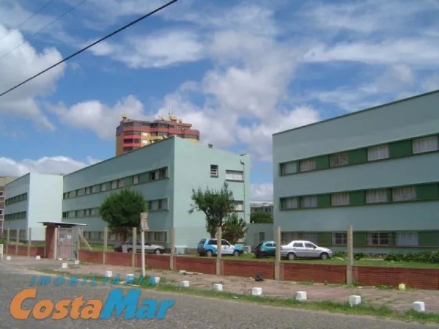 Imagem: Na Av da Igreja Ao Lado do Mar