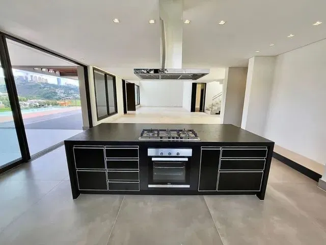 Imagem 7: Casa com 5 Dormitórios À Venda em Nova Lima