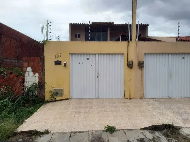 Imagem: Casa com 3 Dormitórios - Venda por R$ 350.000,00