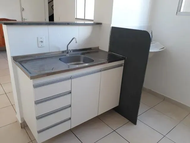 Imagem 6: Excelente Apto 02 Quartos, com Vaga Demarcada