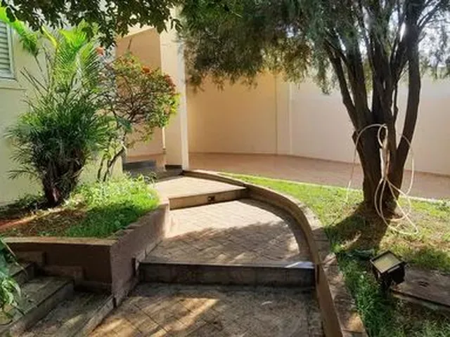 Imagem 10: Casa para Aluguel com 240 M² com 3 Quartos no Parque Amazônia, Goiânia-Go