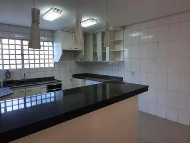 Imagem 8: Casa para Aluguel com 240 M² com 3 Quartos no Parque Amazônia, Goiânia-Go