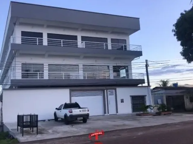Imagem: O apartamento possui 1 Dormitório, 1 Banheiro, 1 Vaga na