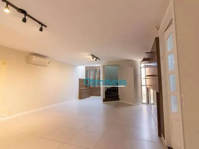 Imagem 7: Casa com 3 Quartos para Alugar, 130 M² por R$ 4.130/Mês - Água Verde - Curitiba/Pr