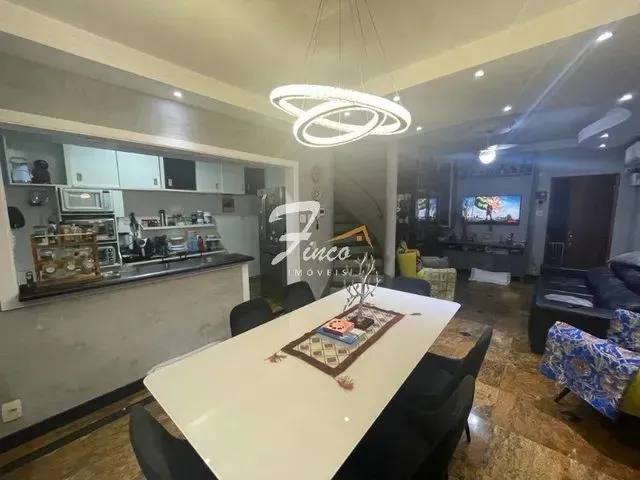 Imagem: Santos - Casa Padrão - Macuco