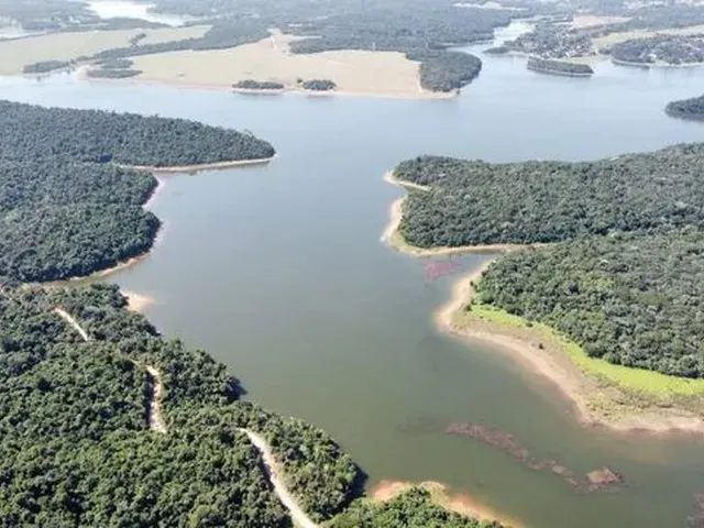 Imagem: Casa de Campo para Construção em Salto