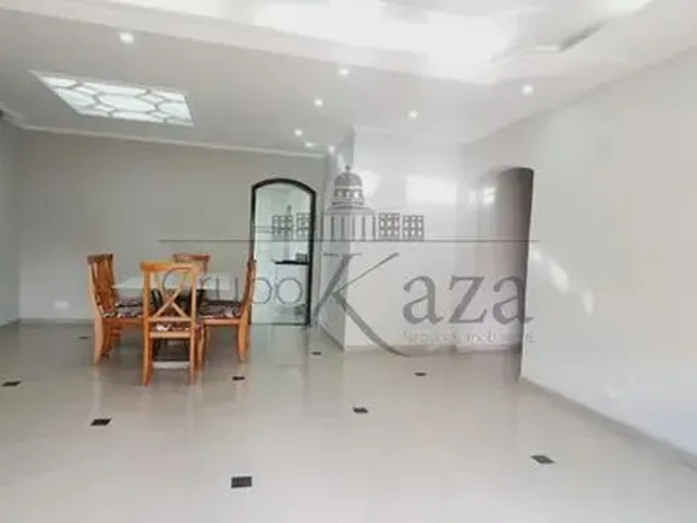 Imagem: Jacarei - Casa Padrão - Jardim Luiza