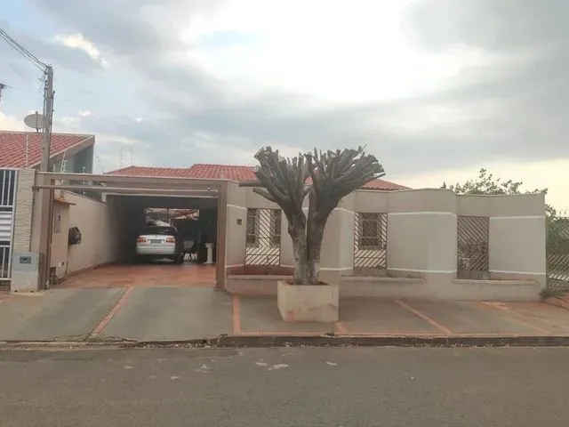 Imagem 1: Casa com Espaço pra Piscina no Santo Eugênio
