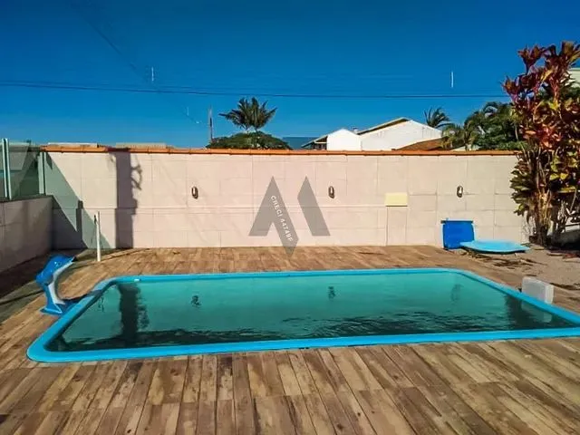 Imagem: Casa 3 Dormitórios - Uma Quadra da Mar