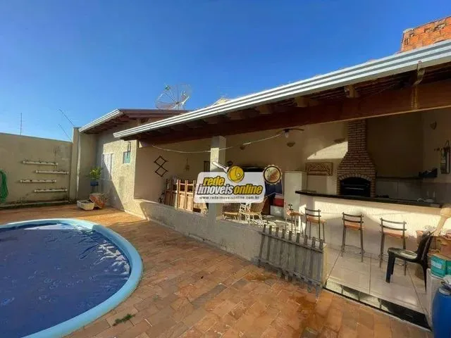 Imagem: Casa com 3 Dormitórios À Venda, 238 M²