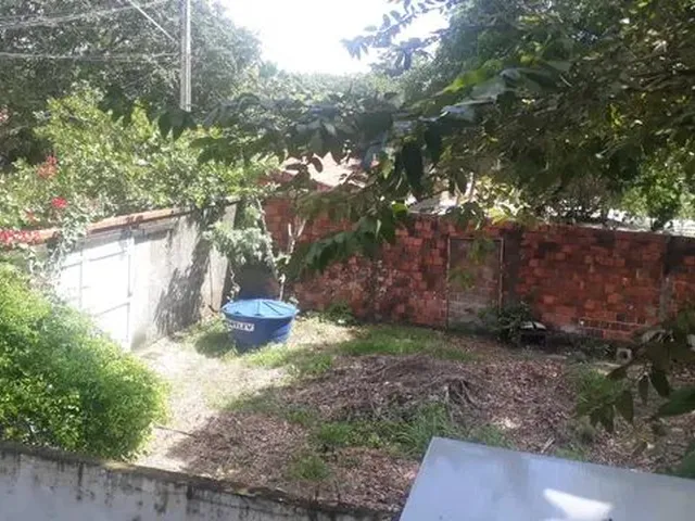 Imagem: Terreno na Lagoa da Precabura, Divisa Entre