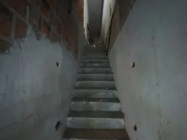 Imagem 4: Ponto Comercial À Venda / Rua Jorge Amado - 1º Andar