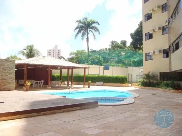 Imagem 16: 9628) Apartamento com 3 Suítes em Petrópolis