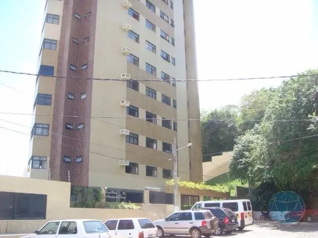 Imagem 9: 9628) Apartamento com 3 Suítes em Petrópolis