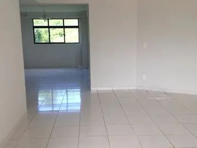 Imagem 14: 9628) Apartamento com 3 Suítes em Petrópolis
