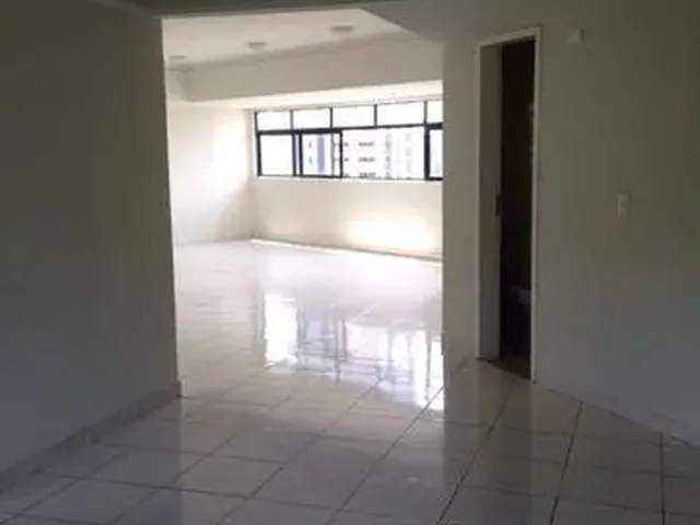 Imagem 8: 9628) Apartamento com 3 Suítes em Petrópolis