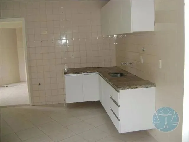 Imagem 4: 9628) Apartamento com 3 Suítes em Petrópolis