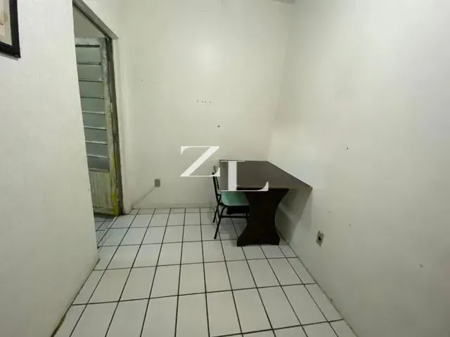 Imagem: Casa Transformada em 9 Kitinetes em Barreiros