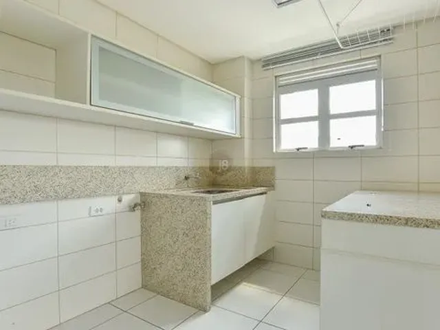 Imagem 8: Curitiba - Apartamento Padrão - Batel