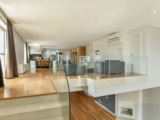 Imagem 9: Curitiba - Apartamento Padrão - Batel
