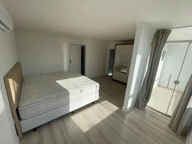 Imagem 3: Casa Triplex Comercial Ou Residencial - 304 M² no Centro - Balneário Camboriú - Sc