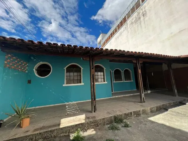 Imagem: Excelente Casa 03 Qrts no Bairro Glória