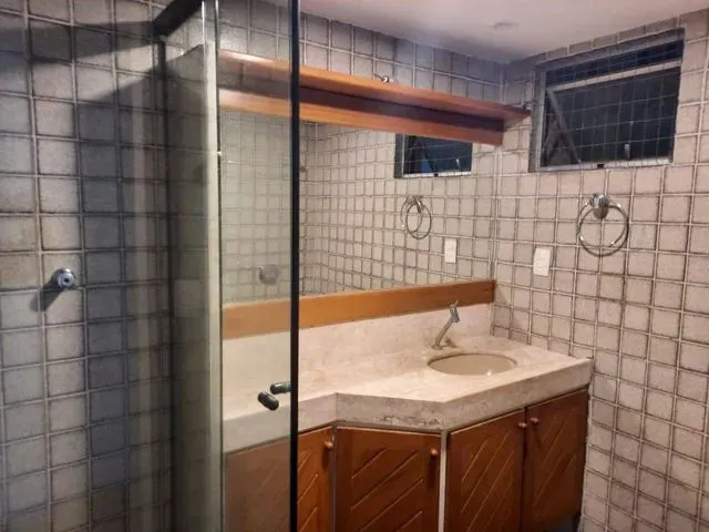 Imagem 11: Emília Lopes Casa com 5 dormitórios
