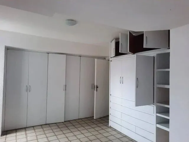 Imagem 15: Emília Lopes Casa com 5 dormitórios