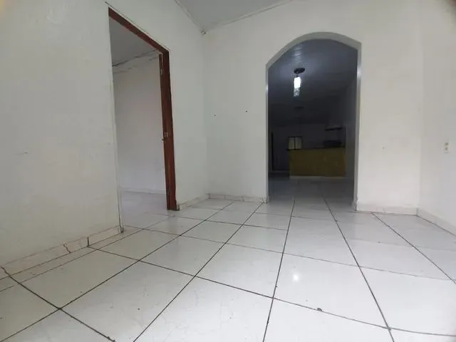 Imagem 4: Casa 3 Quartos Sendo 2 Suítes. Venda : 155.000 // Aluguel: 1.100 + Caução 1.100