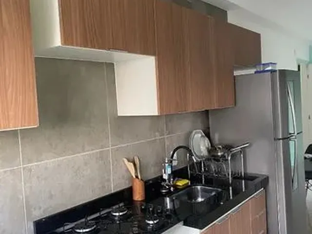 Imagem: O apartamento possui 2 Dormitórios, 1 Banheiro, 1 Vaga na