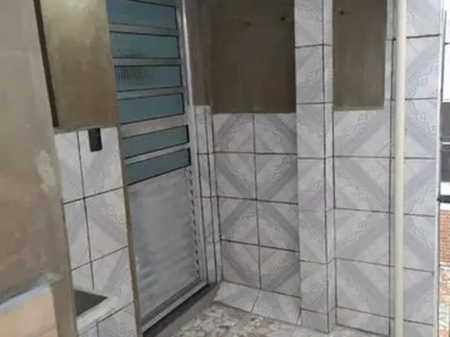 Imagem: A casa em condomínio possui 1 Dormitório, 1 Banheiro, 1