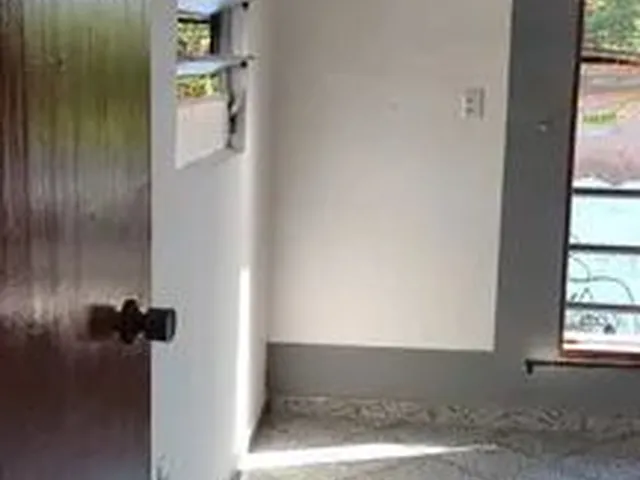 Imagem 1: Casa no Telegrafo Estilo Kit Net de 1/4 com Varanda