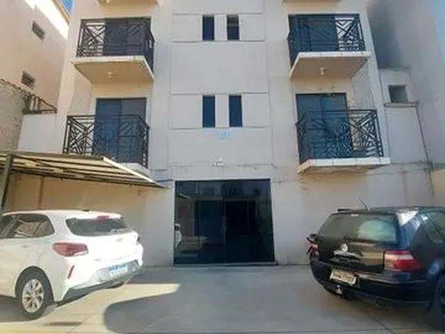 Imagem: O apartamento possui 2 Dormitórios, 1 Banheiro, 1 Vaga na