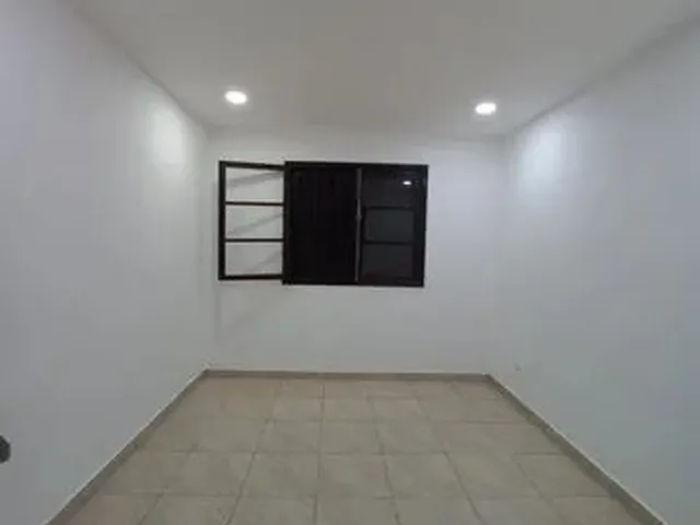 Imagem 11: Casa Itamaraty - 2 Quartos com Garagem R$ 2.100,00