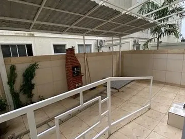 Imagem: Térreo com Área Externa para Aluguel Anual