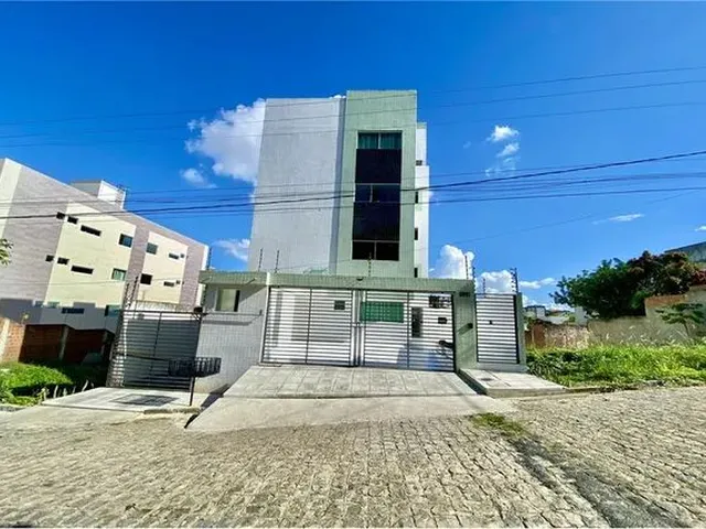 Imagem: O apartamento possui 2 Dormitórios, 1 Banheiro, 1 Vaga na