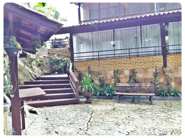 Imagem 2: Viva Bem !!! Linda Casa com 03 Dorms Sendo 02 Suítes - Santo Amaro da Imperatriz/Sc