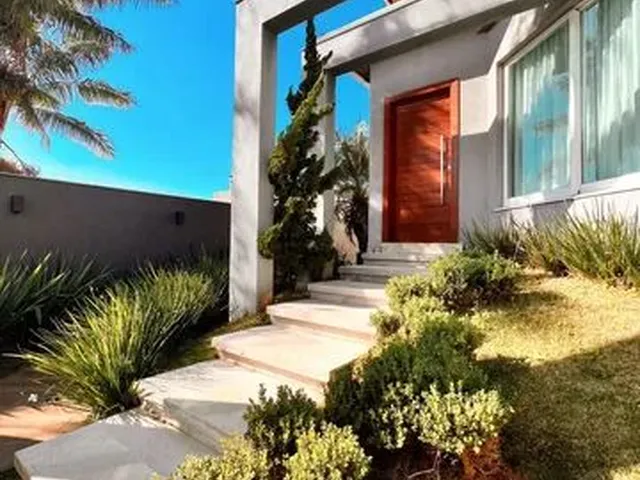 Imagem: Casa 4 Quartos com 342 M² em Condomínio
