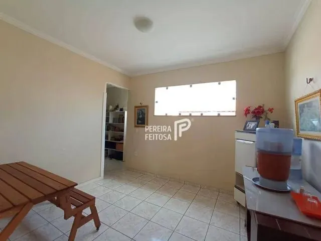 Imagem 7: Casa com 3 Dormitórios À Venda, 220 M² por R$ 550.000,00 - São Francisco - São