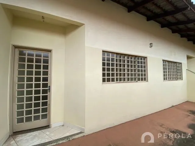 Imagem: Casa 03, Vivenda Sue Anne, Rua C-54, Qd