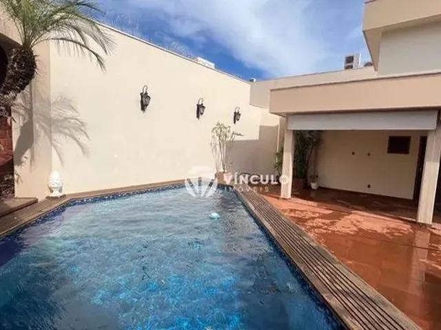 Imagem 1: Casa com 4 Dormitórios À Venda, 566 M² por R$ 1.950.000,00 - Centro - Uberaba/Mg