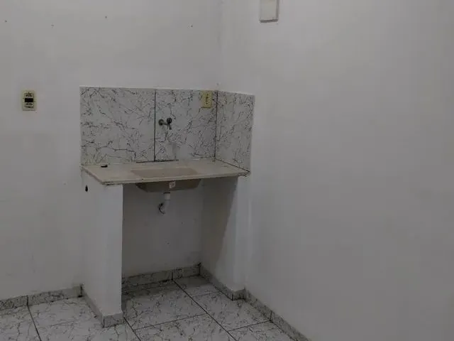 Imagem 2: Alugo Kitnet Quarto com aluguel por R$350 /mês
