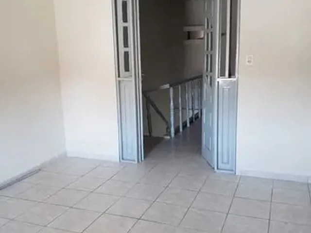 Imagem 6: Aluga-Se Casa com 5 dormitórios